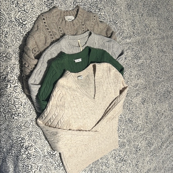 Aritzia Sweaters - ARITZIA Sweaters x 4